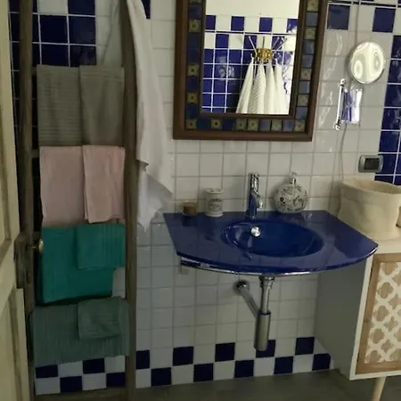 Roby's Nest * Maracalagonis